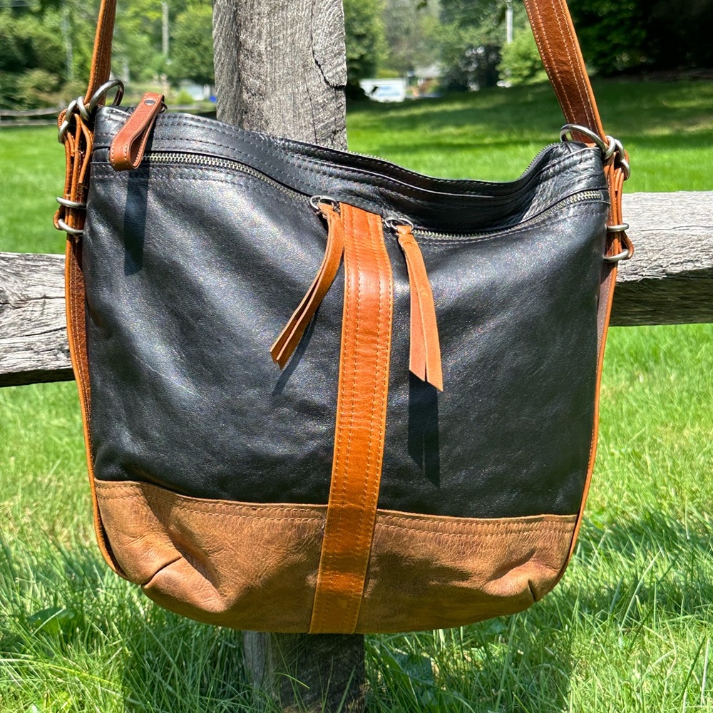 ✨ Rough & Tumble medium "Vintage Hoop Hobo" leather bag